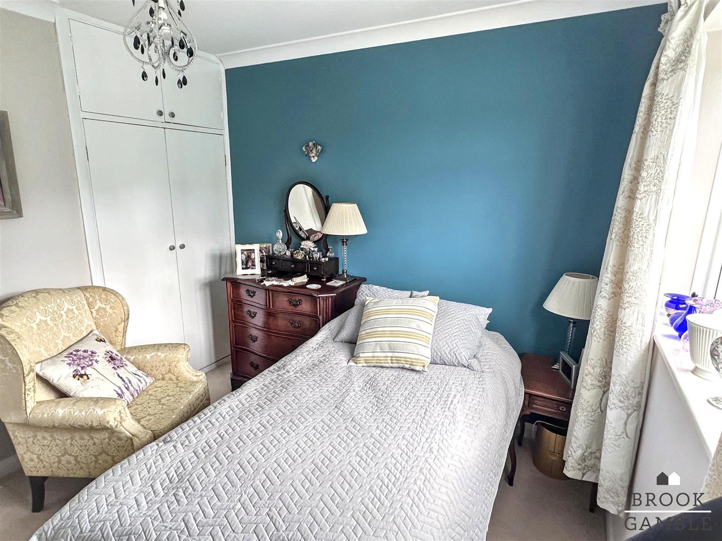 3 Bedroom House. 10 St. Annes Road in Eastbourne,  17